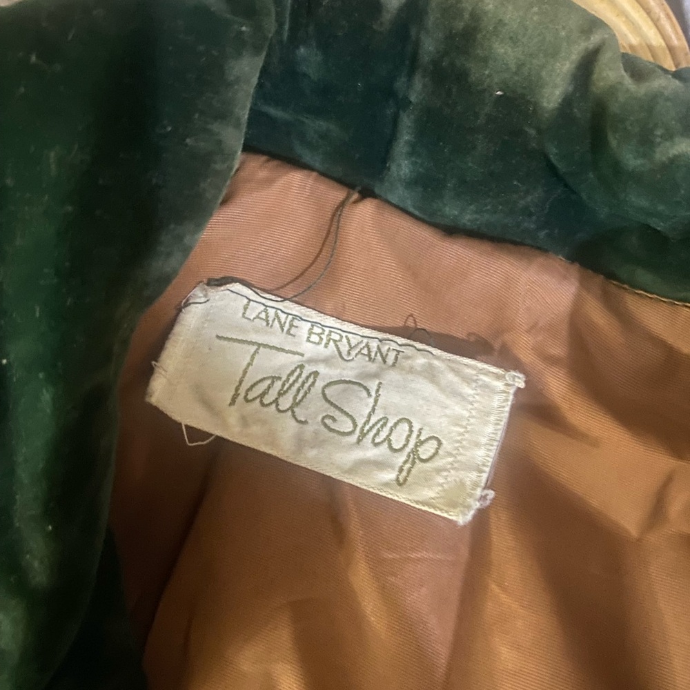 *Vintage Lane Bryant - 60’s:70’s Dark Green Velvet Blazer- plus size - Picture 2 of 11
